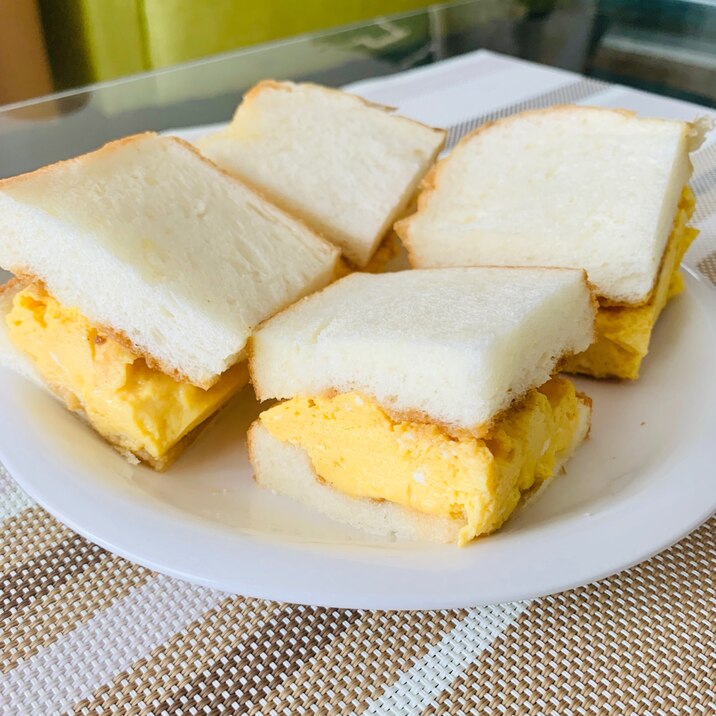 レンジで簡単☆厚焼き玉子サンド